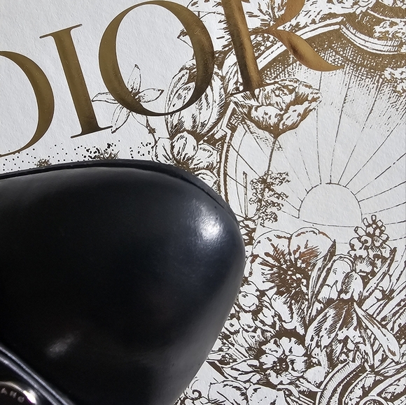 Marc Jacobs Black Pumps Heels Bowl Logo Size 38.5 - Picture 14 of 15